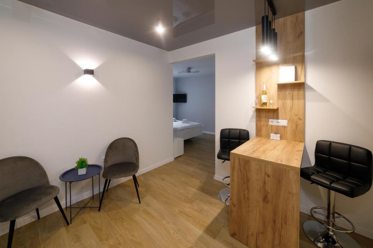 Pure Apartments Lviv Exterior foto